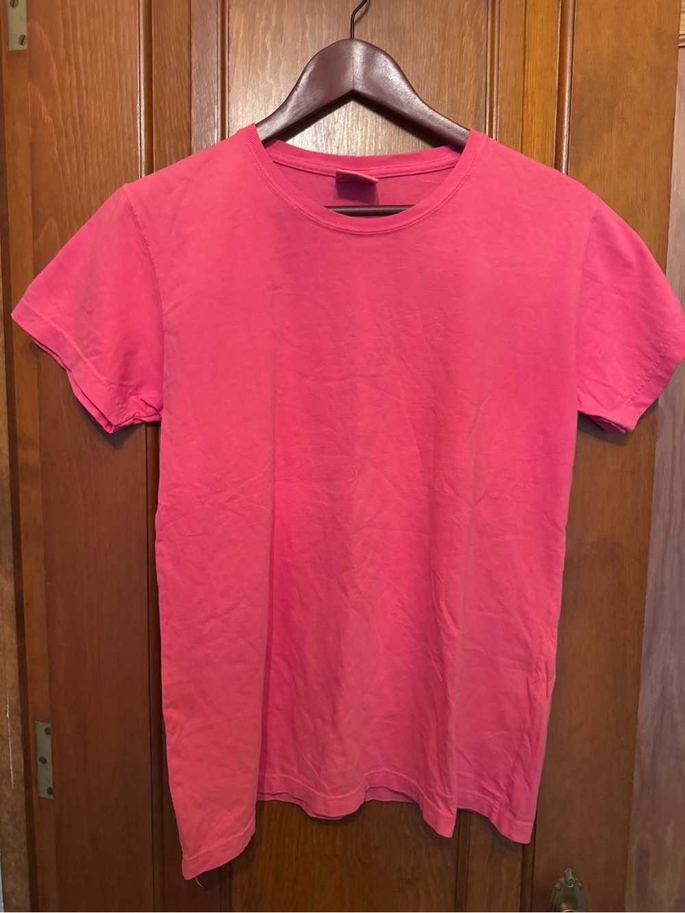 Comfort Colors Short Sleeve Crew in Bright Pink